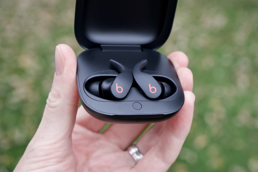 The better-than-AirPods Beats Fit Pro just dropped to an all-time-low price --[Reported by Umva mag]