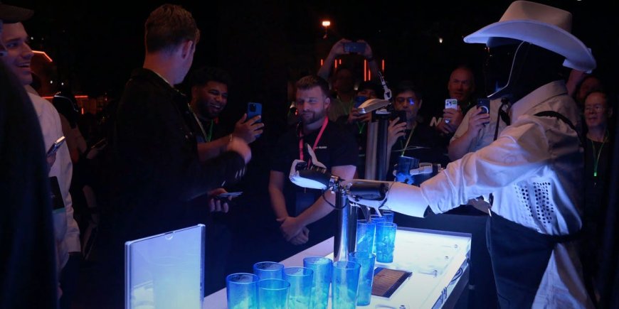 Yes, there were humans controlling Tesla's bartending robots behind the scenes --[Reported by Umva mag]