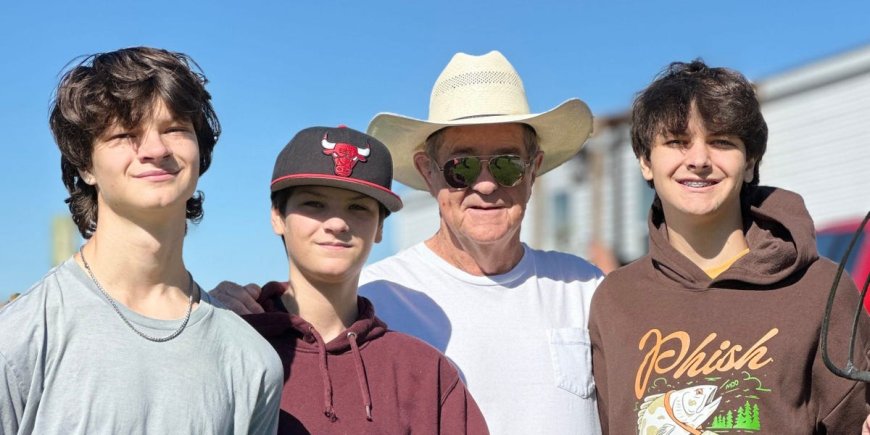 My 3 kids spend little time with their grandpa. So, we flew across the country for a surprise visit. --[Reported by Umva mag]