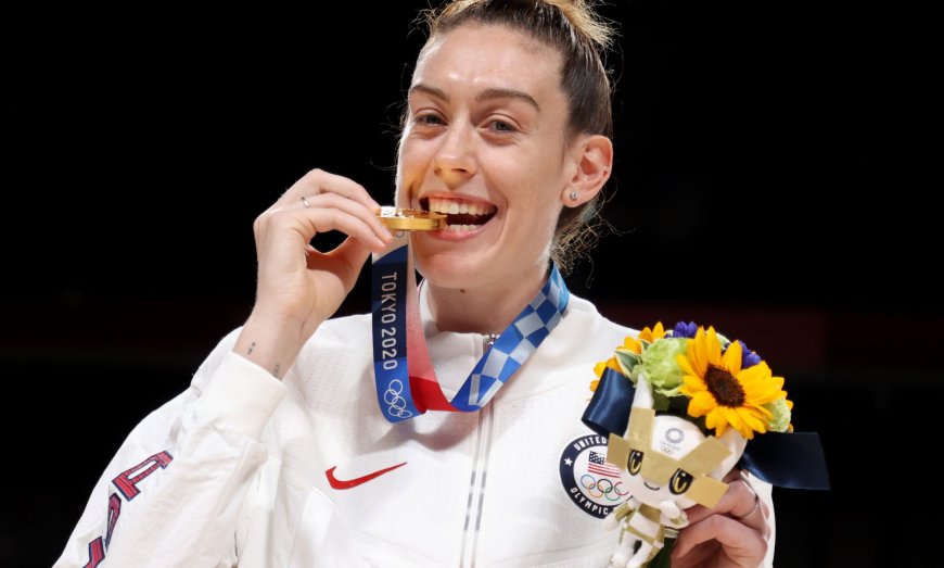 WNBA star Breanna Stewart and her wife receive homophobic death threat --[Reported by Umva mag]