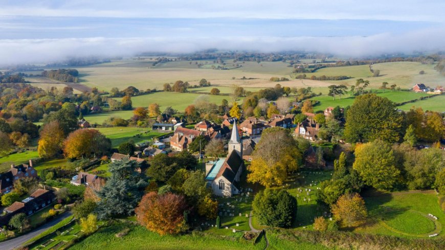 ‘England’s most haunted village’ is actually one of Kent’s prettiest  – and just a short drive from London --[Reported by Umva mag]