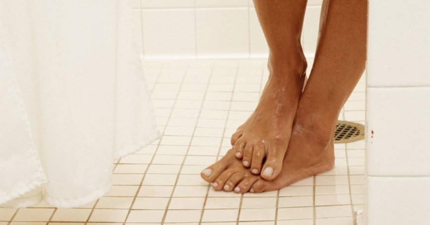 Pee in the shower? This concerning side effect will make you think twice --[Reported by Umva mag]