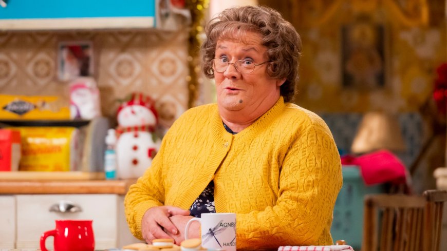 Mrs Brown’s Boys star cracked sick ‘joke’ using vile racial slur in front of junior member of production who later quit --[Reported by Umva mag]