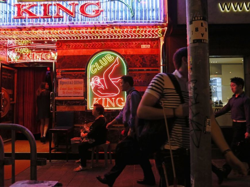 Hong Kong cuts liquor tax in effort to reignite its nightlife industry --[Reported by Umva mag]