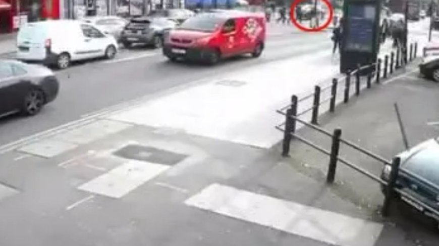 Moment teen girl is hit & killed by car as it ploughs into crowd crossing the road before mounting pavement --[Reported by Umva mag]