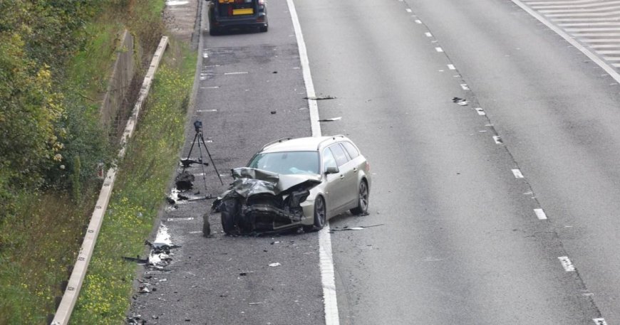 M20 and M61 motorways closed for hours after serious multi-vehicle crashes  --[Reported by Umva mag]