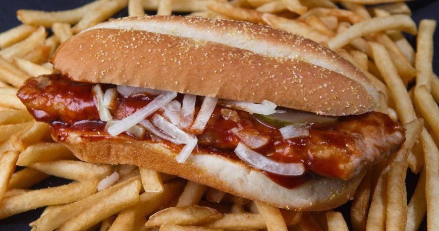 McDonald’s McRib is finally back — but fans say small change has ‘ruined’ it --[Reported by Umva mag]