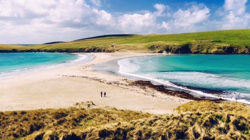 Unique British island that’s UK’s most likely place to see Northern Lights – with white sand beaches and whale spotting --[Reported by Umva mag]