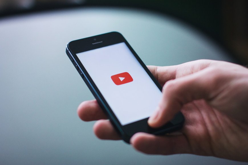 YouTube gets shared playlists and a sleep timer in latest update --[Reported by Umva mag]