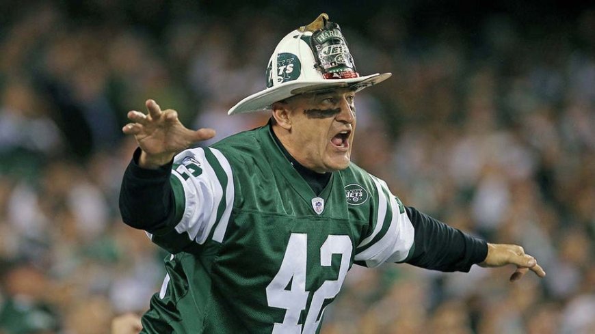 Jets superfan Fireman Ed takes issue with lack of screen time at stadium: 'They’re phasing us out' --[Reported by Umva mag]