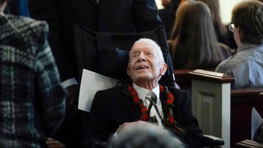 Former US president Jimmy Carter, 100, casts vote --[Reported by Umva mag]