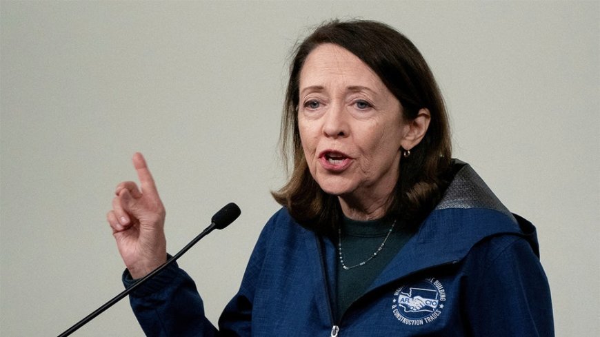 Striking Boeing workers boo after Democratic Sen. Maria Cantwell criticizes Trump --[Reported by Umva mag]