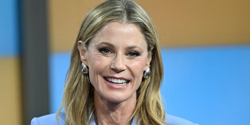 'Modern Family' star Julie Bowen has a tip for starting conversations with her teenage sons that works like 'magic' --[Reported by Umva mag]