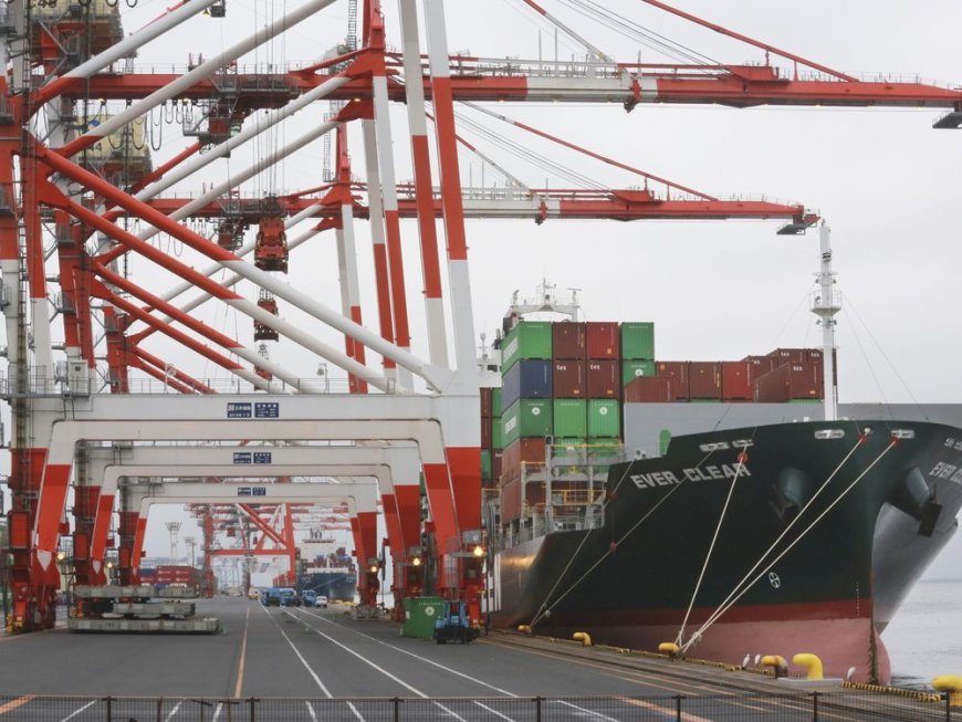 Japan records trade deficit on weak yen, slowing exports --[Reported by Umva mag]