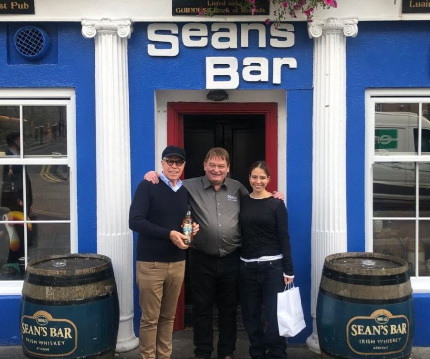 American fashion giant Tommy Hilfiger surprises staff at Ireland’s oldest pub after stopping by for a whiskey --[Reported by Umva mag]