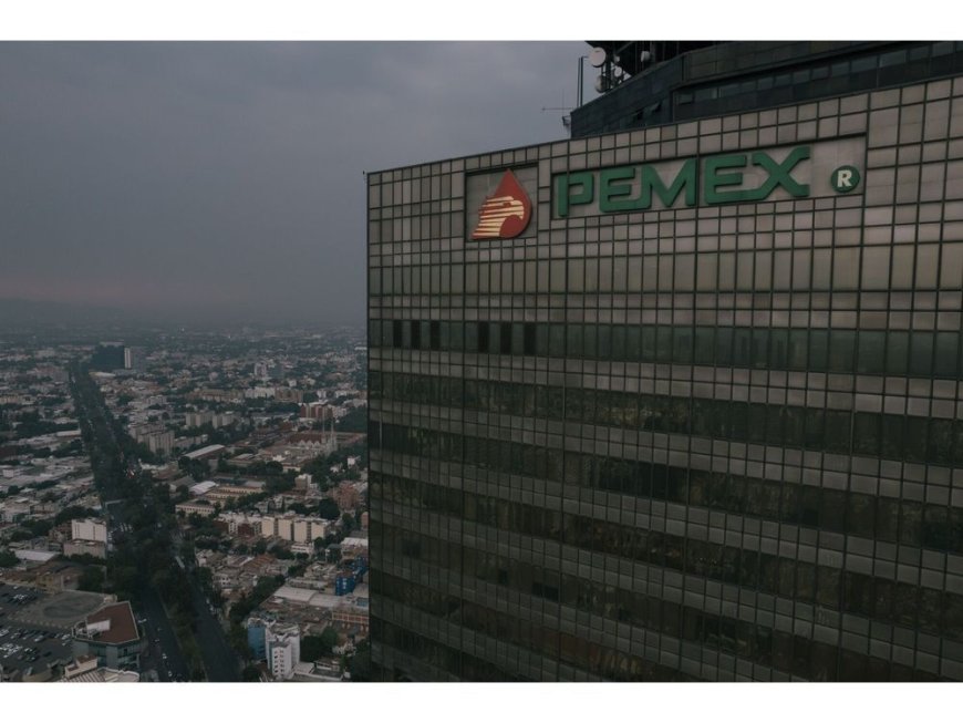 Mexico Passes Energy Bill Boosting State Control Over Pemex, CFE --[Reported by Umva mag]