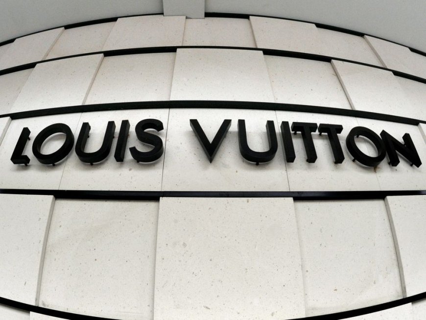 Luxury goods shares fall as China slowdown hits LVMH --[Reported by Umva mag]