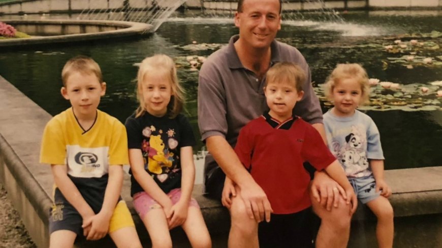 Dad, 56, died after suffering ‘flu-like symptoms’ – and sends 4 children heartbreaking letters from beyond the grave --[Reported by Umva mag]