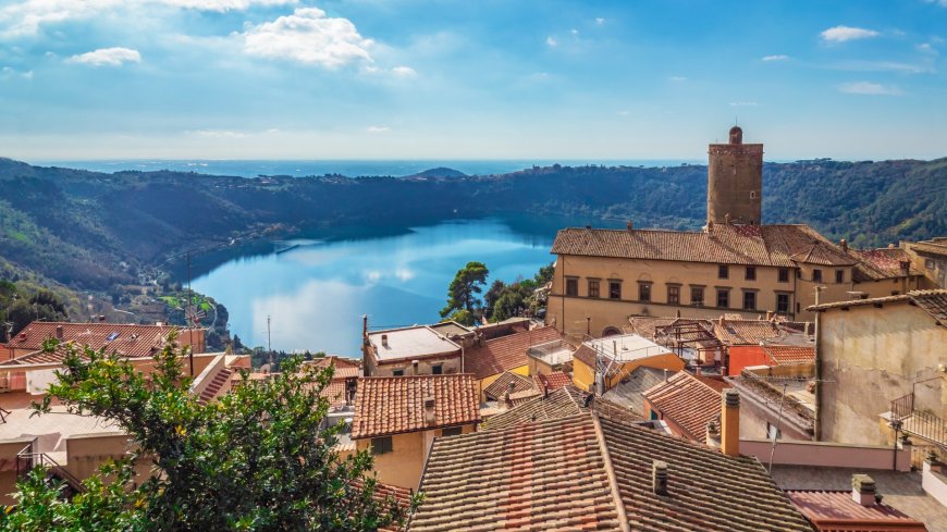 I visited the tiny Italian towns near Rome that are much cheaper – with huge vineyards and free city shuttles --[Reported by Umva mag]