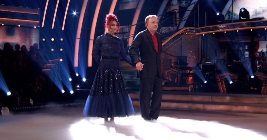 Chris McCausland brings nation to tears with ‘best thing ever seen on Strictly’ --[Reported by Umva mag]