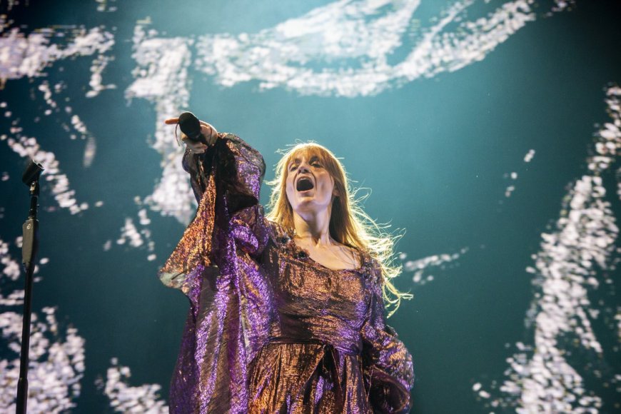 Florence and the Machine: Where is the lead singer now? --[Reported by Umva mag]